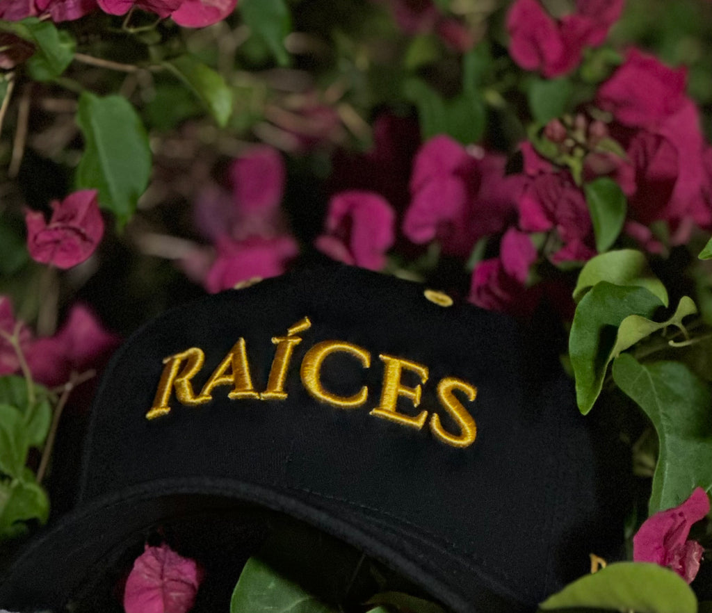RAÍCES Snapback — "La De Oro"